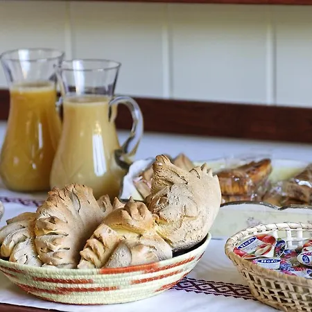 Gaulos Bed & Breakfast