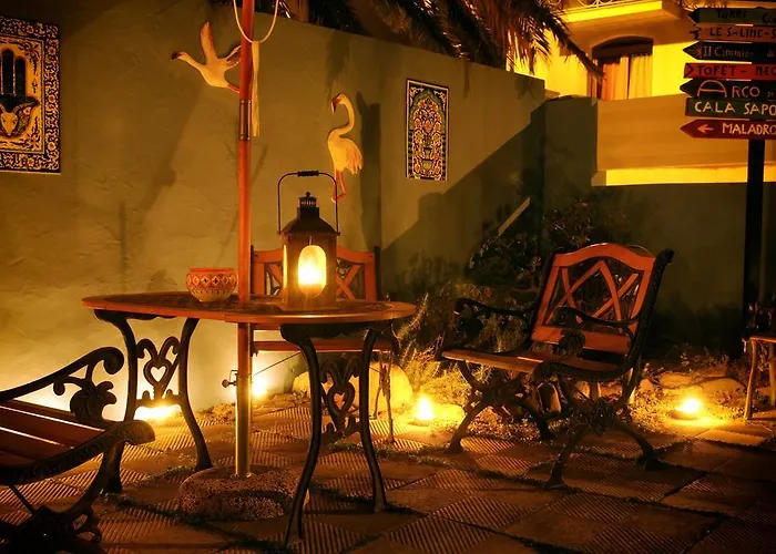 Gaulos 住宿加早餐酒店 2*